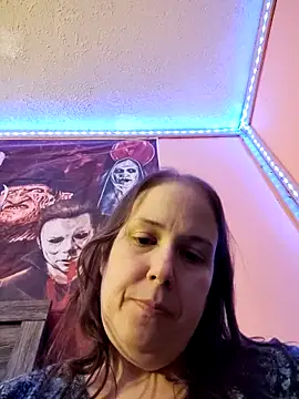 023thickandjuicy07 online show from April 24, 2026, 2:57 am
