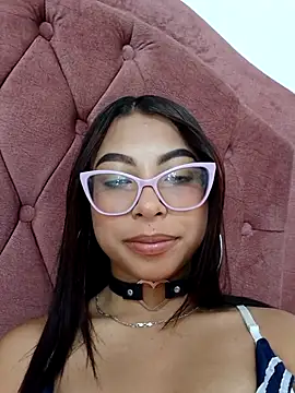 Snapshot of KatanaRose_ chatting on March 31, 2026, 3:52 am KatanaRose online show from March 31, 2026, 3:52 am