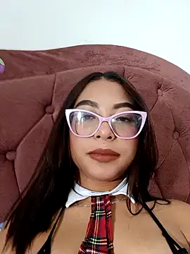 Snapshot of KatanaRose_ chatting on April 9, 2026, 3:41 am KatanaRose online show from April 9, 2026, 3:41 am