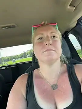 sweetkacibaby online show from July 6, 2026, 9:50 pm