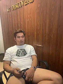Titanryu online show from June 4, 2026, 3:55 am