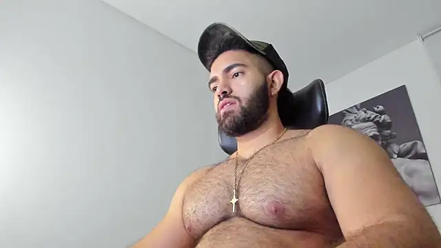 simonleon27 online show from June 13, 2026, 2:09 am