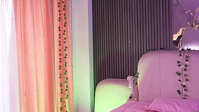 LilithLuxor  online show from March 30, 2026, 4:41 pm