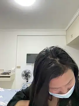 Snapshot of Yunduo-y chatting on April 3, 2026, 12:44 pm Yunduo-y online show from April 3, 2026, 12:44 pm