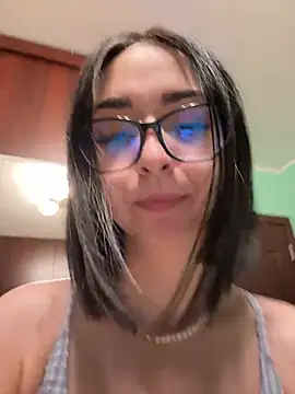 TheaMerve online show from July 11, 2026, 6:52 pm