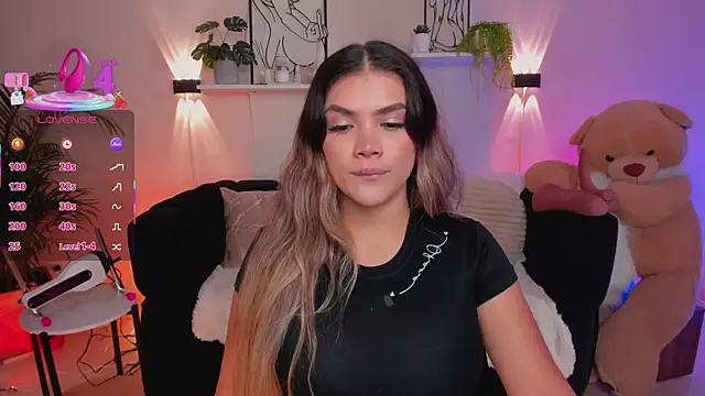 Sofia Velvetx online show from July 5, 2026, 2:57 pm