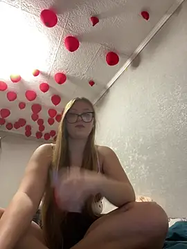 MissAuroraX online show from April 23, 2026, 1:01 am