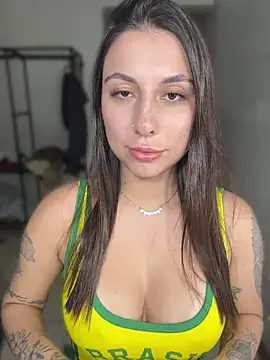 Snapshot of Carolzinhalux69 chatting on June 13, 2026, 1:25 am Carolzinhalux69 online show from June 13, 2026, 1:25 am