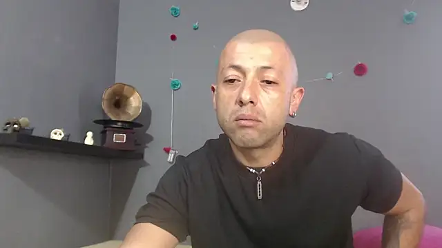  bonnie and clyde online show from July 1, 2026, 8:20 pm