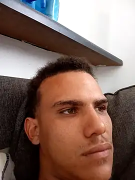 Snapshot of daddys_home69 chatting on April 12, 2026, 8:50 am daddys home69 online show from April 12, 2026, 8:50 am