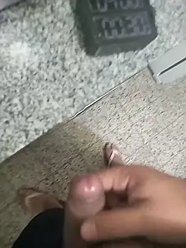 Snapshot of 6inchexxx chatting on March 26, 2026, 10:40 pm 6inchexxx online show from March 26, 2026, 10:40 pm