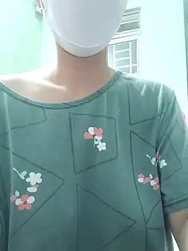 Snapshot of -Sunny-20 chatting on April 15, 2026, 2:10 pm -Sunny-20 online show from April 15, 2026, 2:10 pm