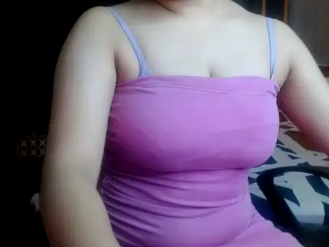 Snapshot of Angelina_5 chatting on March 27, 2026, 7:59 pm Angelina 5 online show from March 27, 2026, 7:59 pm