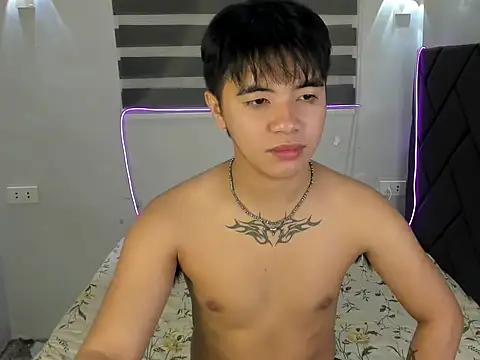 Untouchable Bromancexxx online show from May 17, 2026, 4:51 pm