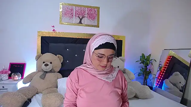 Snapshot of alia_asad chatting on July 23, 2026, 1:30 pm alia asad online show from July 23, 2026, 1:30 pm