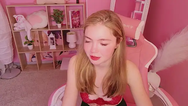 Snapshot of Rita_Shy chatting on June 20, 2026, 7:02 am Rita Shy online show from June 20, 2026, 7:02 am