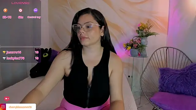 cherryblossomm01 online show from July 2, 2026, 3:23 am