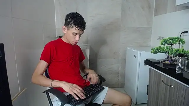 Snapshot of Zamaelprime_ chatting on May 1, 2026, 5:45 am Zamaelprime online show from May 1, 2026, 5:45 am
