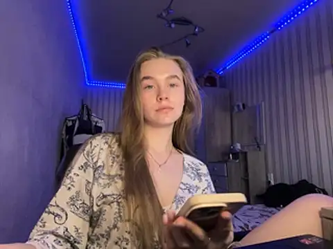 melissashineeee online show from April 29, 2026, 10:52 am