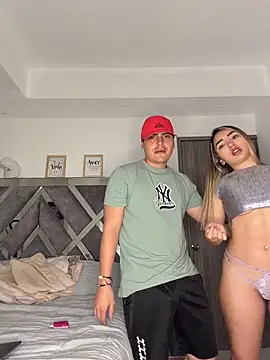 SamandThiago online show from June 5, 2026, 4:39 am