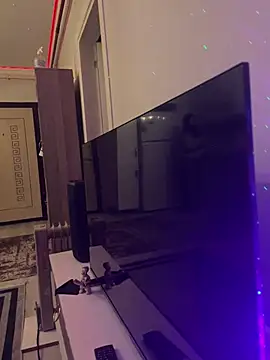 sena060 online show from April 15, 2026, 7:29 pm