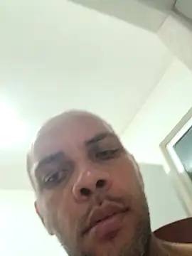 Aecio2029 online show from April 21, 2026, 3:02 am