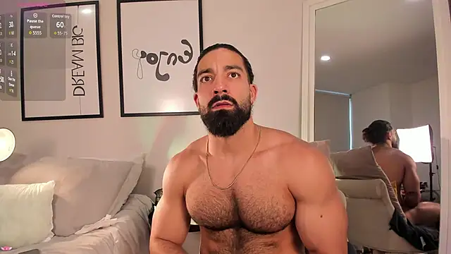 Max strong01 online show from May 25, 2026, 10:19 pm