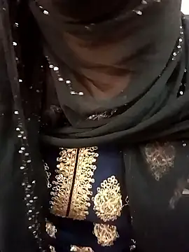 Miss Noor   online show from May 13, 2026, 7:48 am