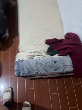 Snapshot of yingzi003 chatting on April 2, 2026, 2:02 pm yingzi003 online show from April 2, 2026, 2:02 pm