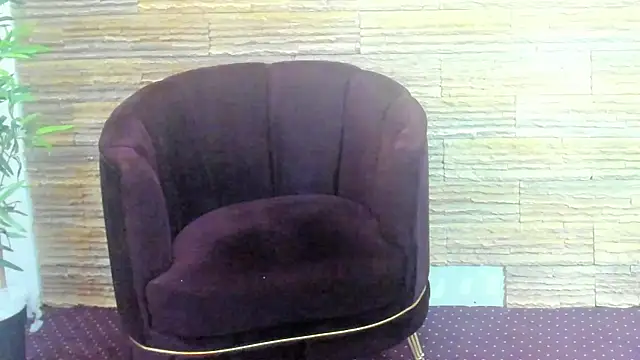 JeniferRosee online show from June 20, 2026, 5:34 am