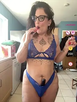 IvyBelleMilf online show from April 23, 2026, 9:38 am