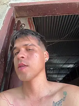 davidjan1996 online show from May 9, 2026, 3:48 pm