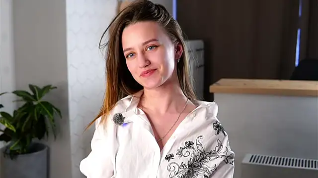 sinfulThea online show from April 3, 2026, 12:11 pm