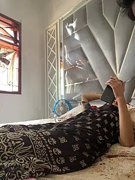 Snapshot of chut3447 chatting on April 4, 2026, 7:15 am chut3447 online show from April 4, 2026, 7:15 am