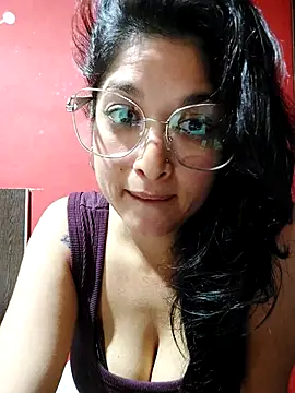 Snapshot of Steffanny2026 chatting on March 31, 2026, 8:33 pm Steffanny2026 online show from March 31, 2026, 8:33 pm