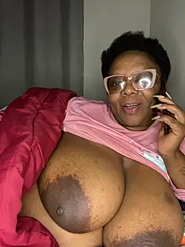 BoobsQueeen online show from July 21, 2026, 3:13 pm