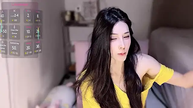 LILI7-LI online show from July 29, 2026, 4:17 pm