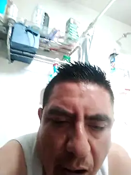 Snapshot of Manuel3910 chatting on May 16, 2026, 10:53 pm Manuel3910 online show from May 16, 2026, 10:53 pm