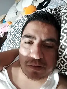Snapshot of Manuel3910 chatting on May 27, 2026, 1:37 am Manuel3910 online show from May 27, 2026, 1:37 am