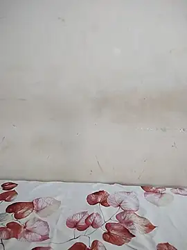 sexy couple liv online show from July 16, 2026, 6:32 am