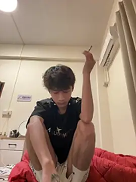 Snapshot of sexyboy-3525 chatting on July 4, 2026, 4:52 am sexyboy-3525 online show from July 4, 2026, 4:52 am