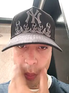 Snapshot of nico_herrera__ chatting on April 4, 2026, 9:32 pm nico herrera online show from April 4, 2026, 9:32 pm