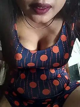 priyahot2001 online show from April 24, 2026, 6:04 am