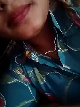 priyahot2001 online show from April 23, 2026, 5:14 am
