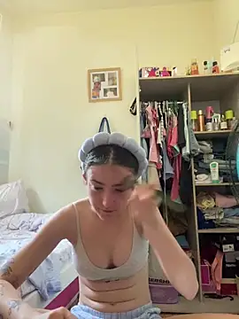 fogosaaa00 online show from June 18, 2026, 4:34 pm