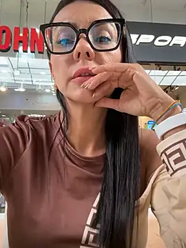 SofiParma online show from May 30, 2026, 7:19 pm