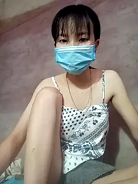 -Trang- online show from April 22, 2026, 1:12 am