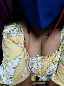 Snapshot of Tami-sonia chatting on March 30, 2026, 5:58 pm Tami-sonia online show from March 30, 2026, 5:58 pm