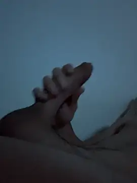 manuelgz42 online show from March 31, 2026, 10:17 am