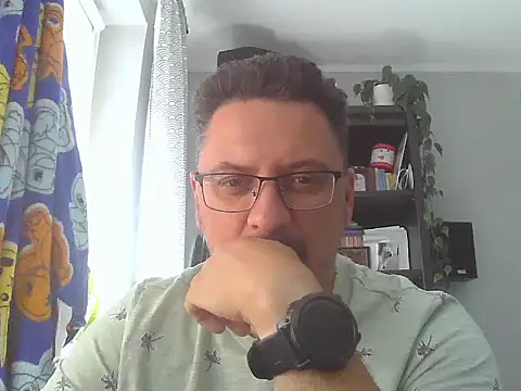 19cmSlave online show from July 17, 2026, 9:06 am